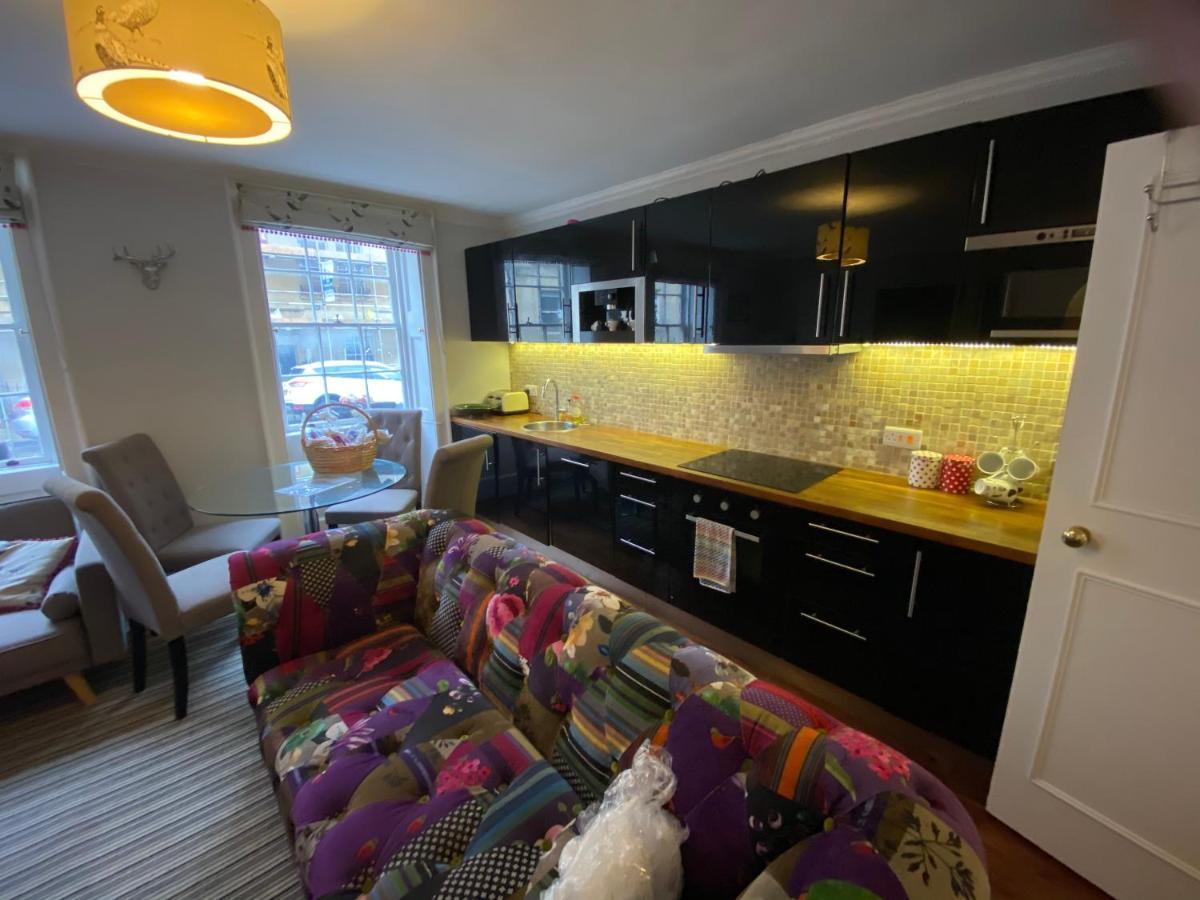 City Centre - Rivers Street, Quiet 2 Bed Ground Floor Georgian Garden Apartment Bath Dış mekan fotoğraf