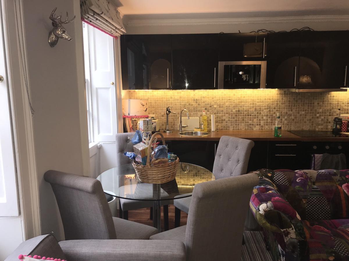 City Centre - Rivers Street, Quiet 2 Bed Ground Floor Georgian Garden Apartment Bath Dış mekan fotoğraf